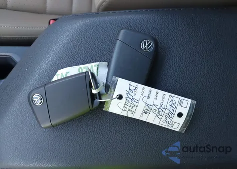 2021 Volkswagen Jetta 1.4T R-Line/1.4T S/1.4T Se из США, поврежденный, VIN 3VWC57BU8MM043105